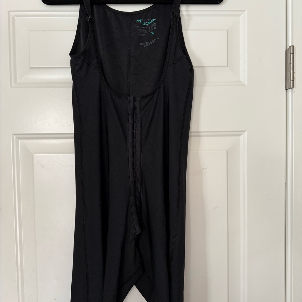 Women's Black Compression Bodysuit
(Cream is for stock photos only)